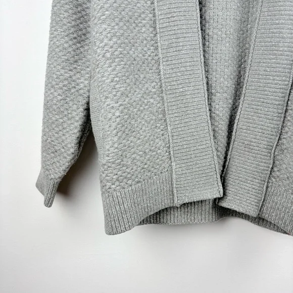 Abercrombie & Fitch Women’s Open Front Cardigan Sweater Gray XS Preppy Comfy - Picture 3 of 7